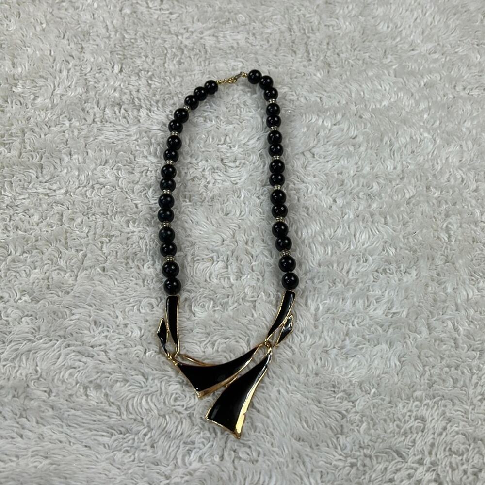 Vintage 80s black bead and gold princess necklace